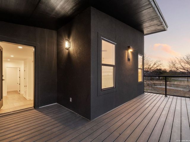 242 Cassiano, San Antonio, TX 78204