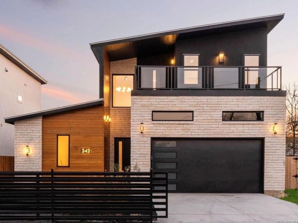 242 Cassiano, San Antonio, TX 78204