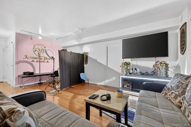 5 Fordham Hill Oval 9F, Bronx, NY 10468