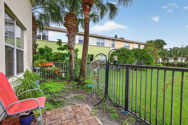 7791 SW 52ND Place 7791, Davie, FL 33328