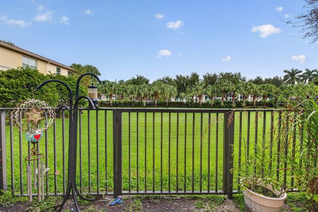 7791 SW 52ND Place 7791, Davie, FL 33328