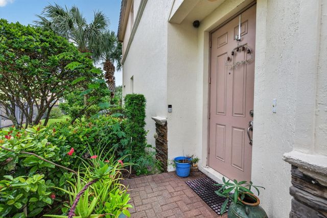 7791 SW 52ND Place 7791, Davie, FL 33328