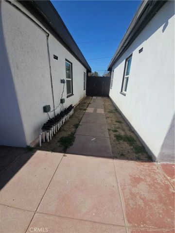 3955 Genevieve, San Bernardino, CA 92405