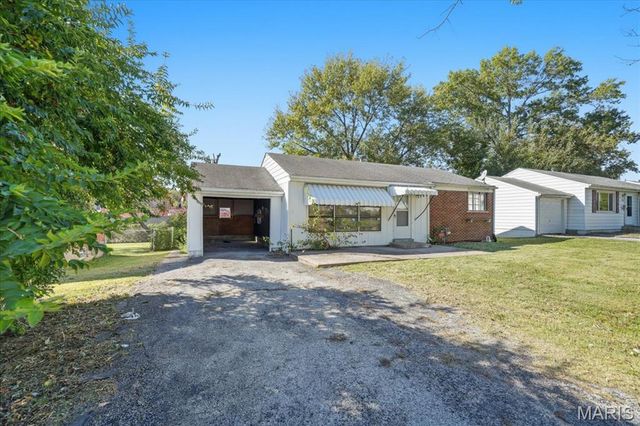 31 Westdell Drive, St Louis, MO 63136