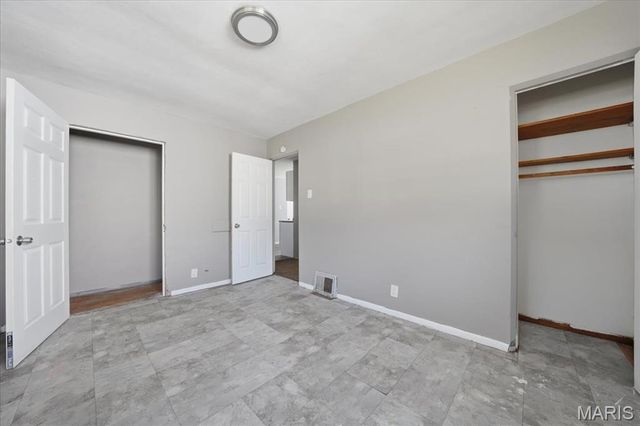 31 Westdell Drive, St Louis, MO 63136