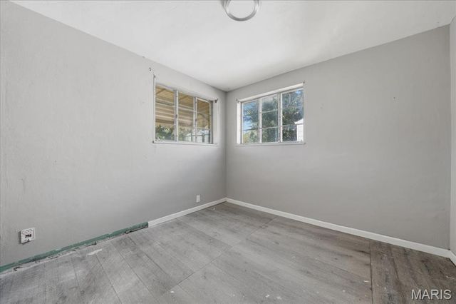 31 Westdell Drive, St Louis, MO 63136