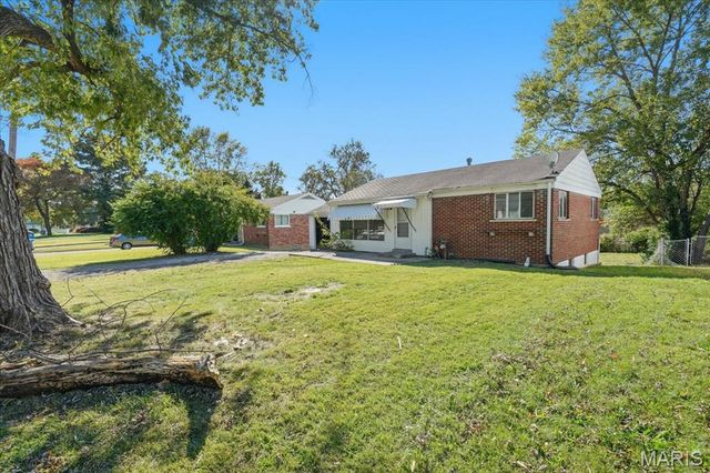 31 Westdell Drive, St Louis, MO 63136
