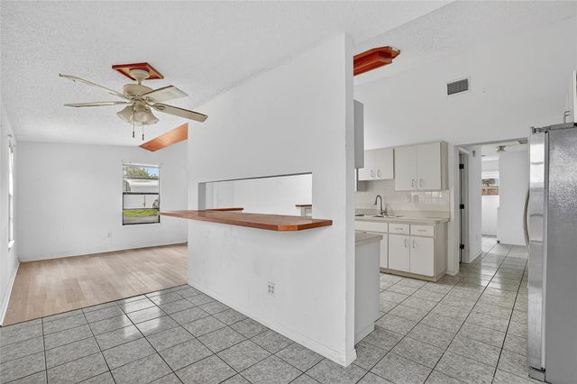 4320 44TH STREET N, St Petersburg, FL 33714