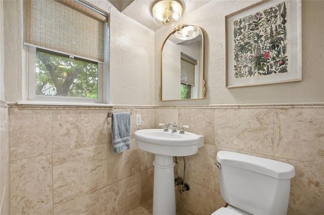 604 SW 25th Street, Moore, OK 73160