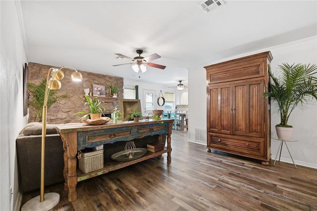 604 SW 25th Street, Moore, OK 73160