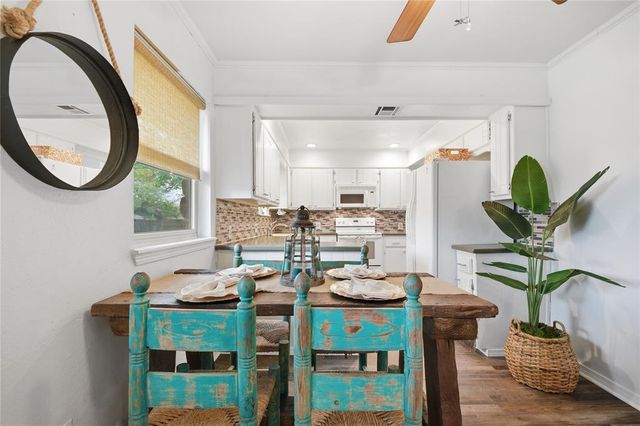 604 SW 25th Street, Moore, OK 73160