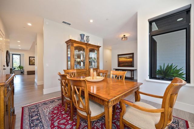 627 Lakeridge Dr, Auburn, CA 95603