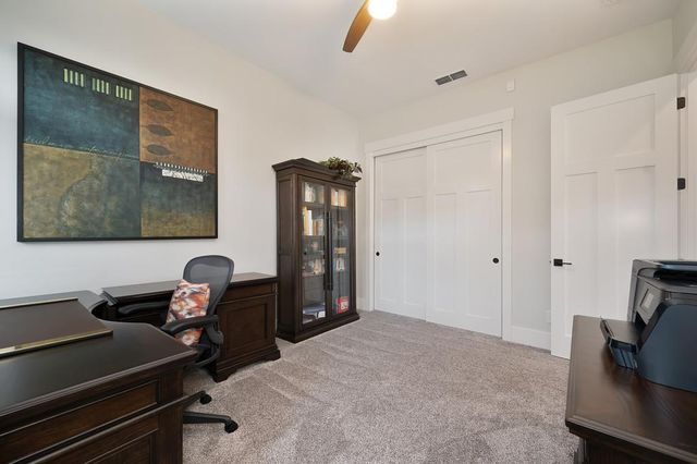 627 Lakeridge Dr, Auburn, CA 95603