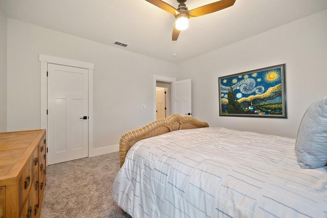 627 Lakeridge Dr, Auburn, CA 95603