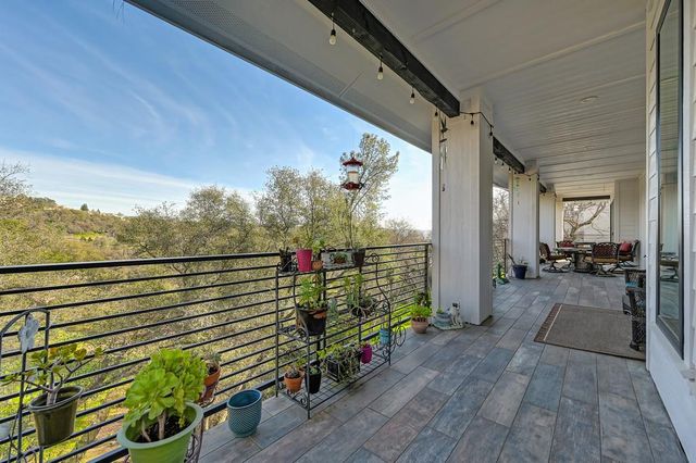 627 Lakeridge Dr, Auburn, CA 95603