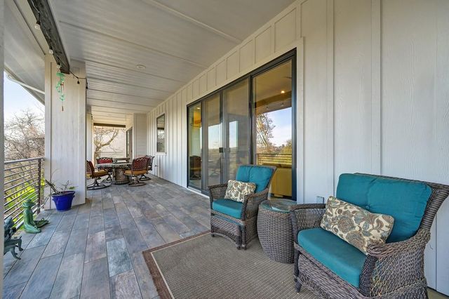 627 Lakeridge Dr, Auburn, CA 95603