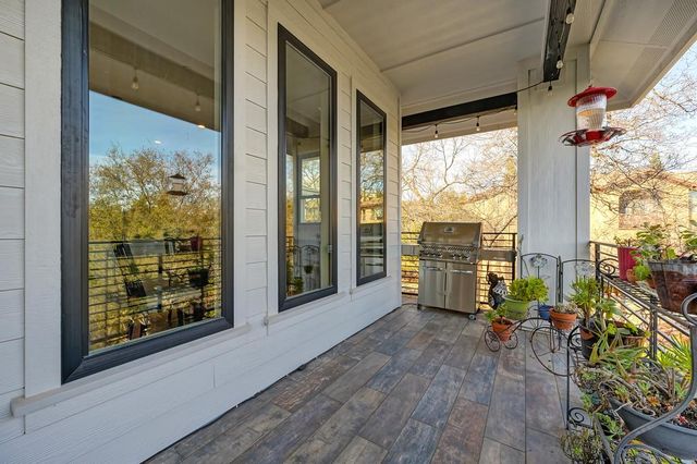 627 Lakeridge Dr, Auburn, CA 95603