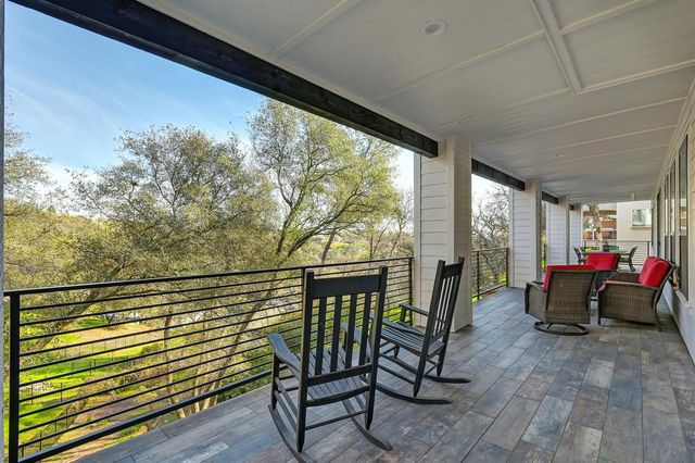 627 Lakeridge Dr, Auburn, CA 95603