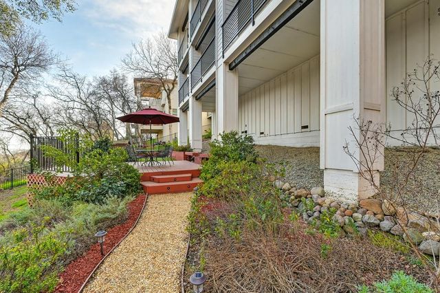 627 Lakeridge Dr, Auburn, CA 95603