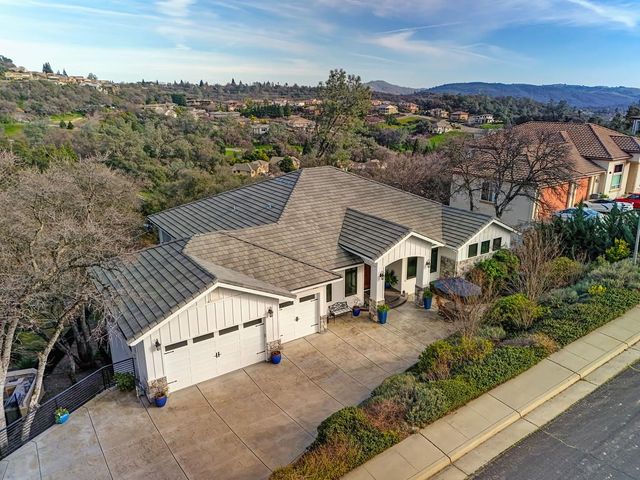 627 Lakeridge Dr, Auburn, CA 95603