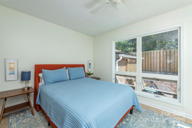 43 Vermont Court D14, Asheville, NC 28806