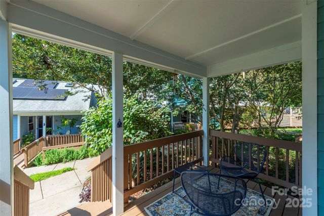 43 Vermont Court D14, Asheville, NC 28806