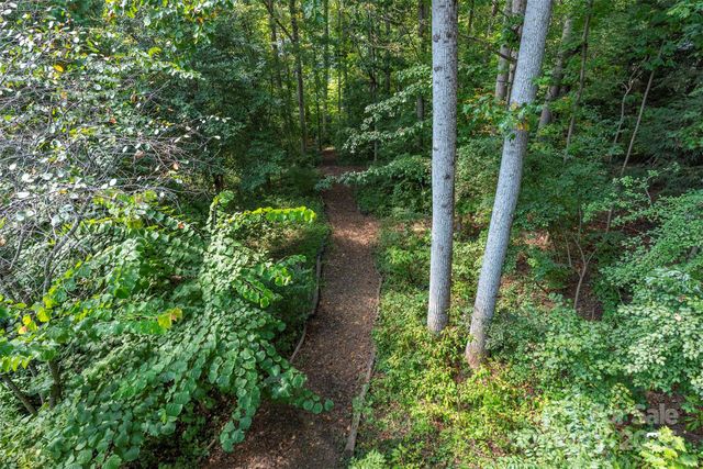 43 Vermont Court D14, Asheville, NC 28806