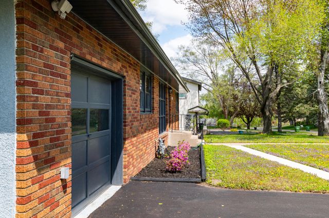 2843 Churchill Street, Roseville, MN 55113