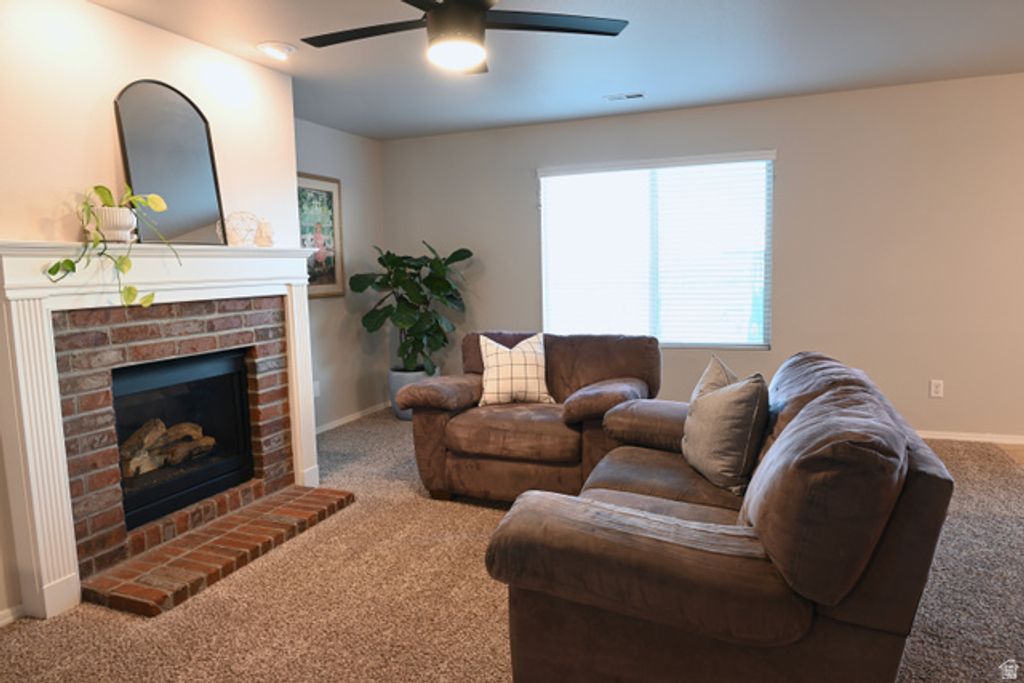 Image 7 of property listing at 3569 W 2660 S, Syracuse, UT 84075