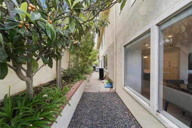 1011 Calle Azul, Glendale, CA 91208