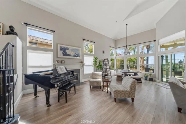1011 Calle Azul, Glendale, CA 91208