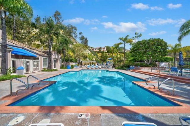 1011 Calle Azul, Glendale, CA 91208
