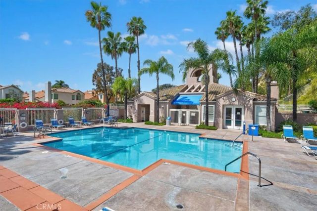1011 Calle Azul, Glendale, CA 91208