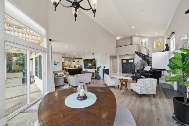 1011 Calle Azul, Glendale, CA 91208