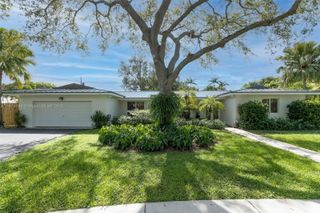 16081 SW 86th Ave, Palmetto Bay, FL 33157