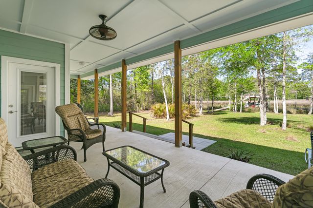 528 Bay Grove Road, Freeport, FL 32439
