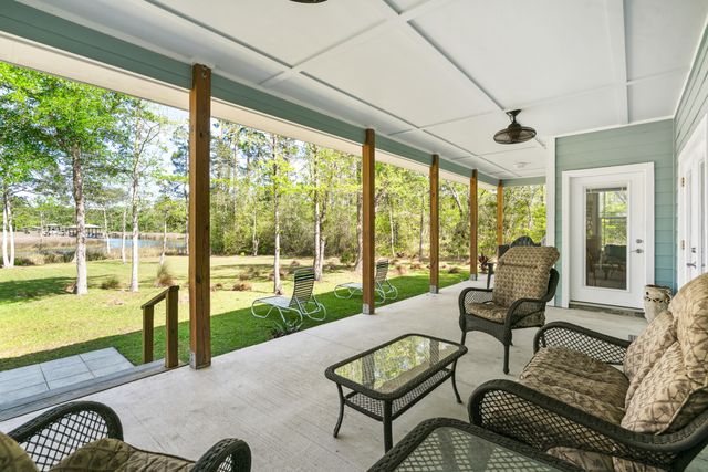 528 Bay Grove Road, Freeport, FL 32439