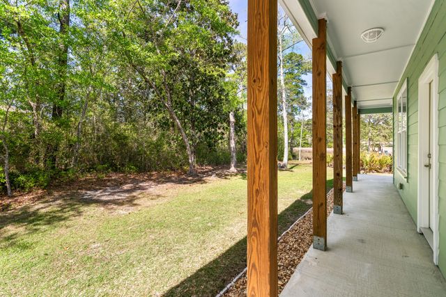 528 Bay Grove Road, Freeport, FL 32439
