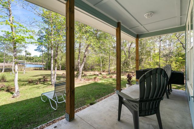 528 Bay Grove Road, Freeport, FL 32439