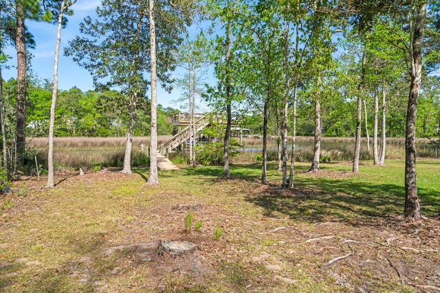 528 Bay Grove Road, Freeport, FL 32439