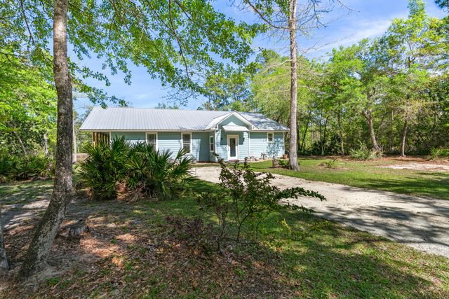 528 Bay Grove Road, Freeport, FL 32439