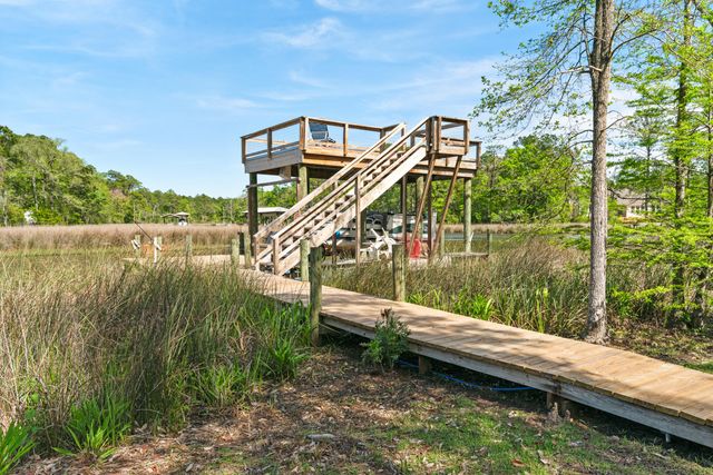 528 Bay Grove Road, Freeport, FL 32439