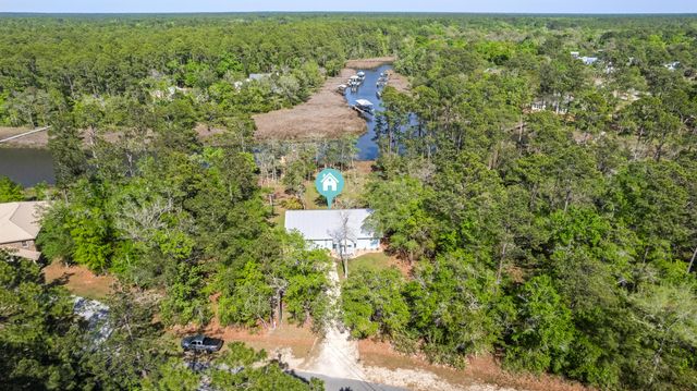 528 Bay Grove Road, Freeport, FL 32439