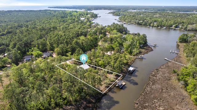 528 Bay Grove Road, Freeport, FL 32439