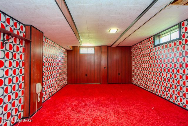 4106 Wallingford Ln, Louisville, KY 40218