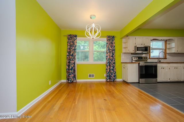 4106 Wallingford Ln, Louisville, KY 40218