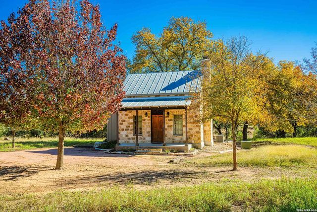 183 Teton Lane, Fredericksburg, TX 78624
