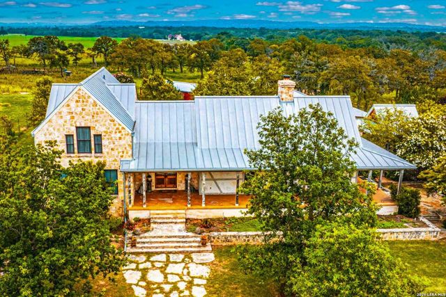 183 Teton Lane, Fredericksburg, TX 78624