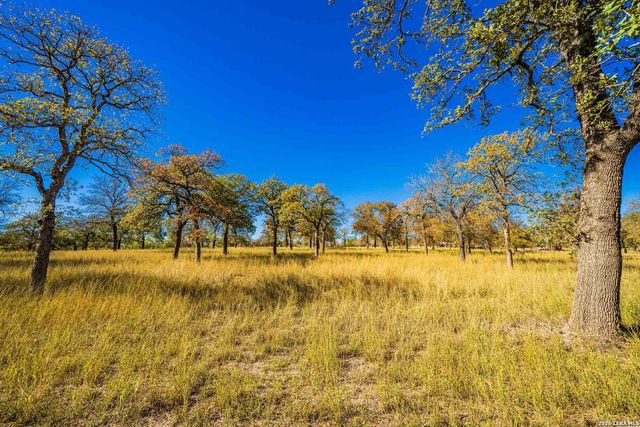 183 Teton Lane, Fredericksburg, TX 78624