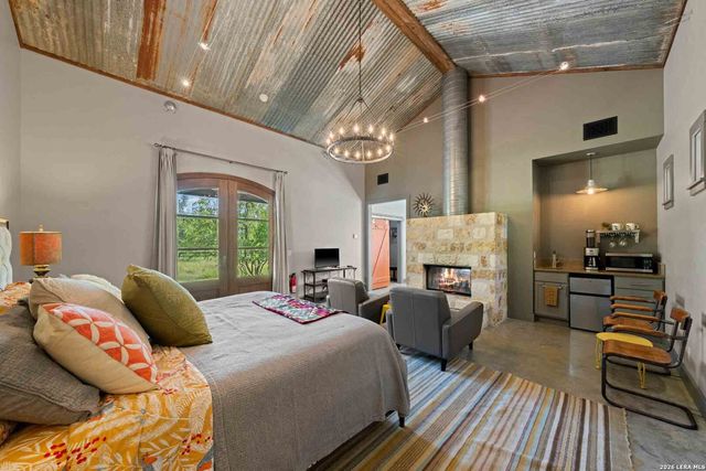 183 Teton Lane, Fredericksburg, TX 78624